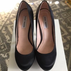 Steve Madden Dressy Pumps- Partyy - Black Satin size 10